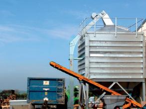 Perry of Oakley bin filling conveyor